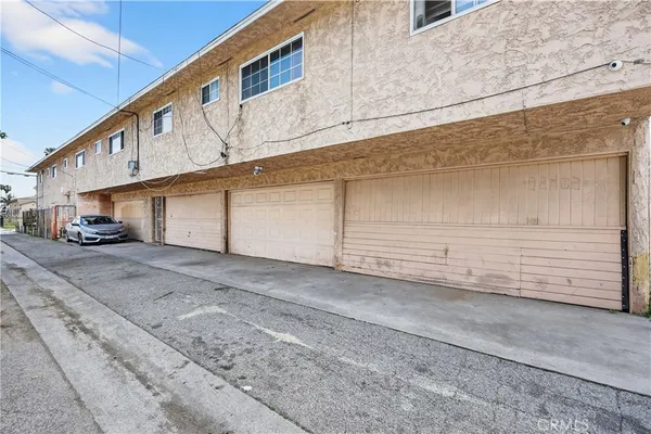 $1,350,000 | 223 North Chester Avenue, Compton, CA 90221