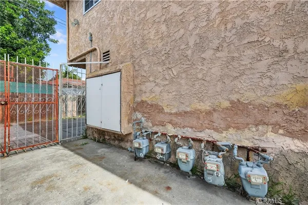 $1,350,000 | 223 North Chester Avenue, Compton, CA 90221