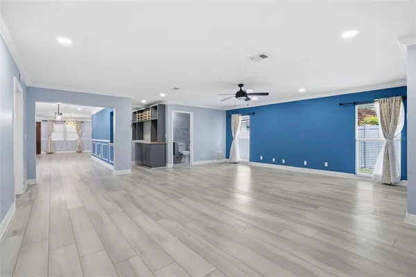 $4,300 | 2121 Park Street North, St. Petersburg, FL 33710
