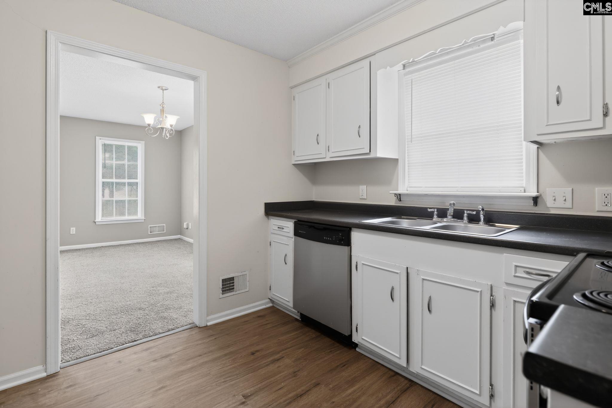 305 Wharfsdale Road Irmo, SC 29063 - Photo 12 of 33