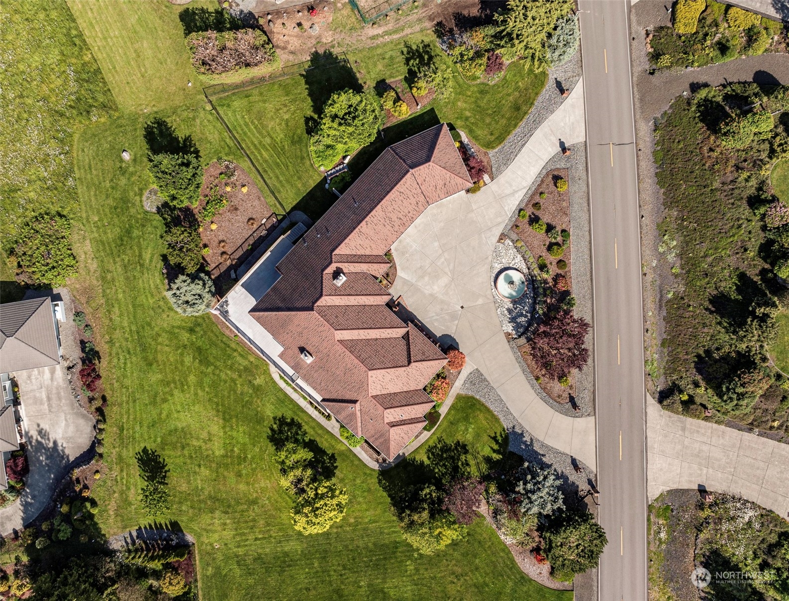 82 Owls Nest Road Sequim, WA 98382 - Photo 39 of 40 an aerial view of a house with a yard