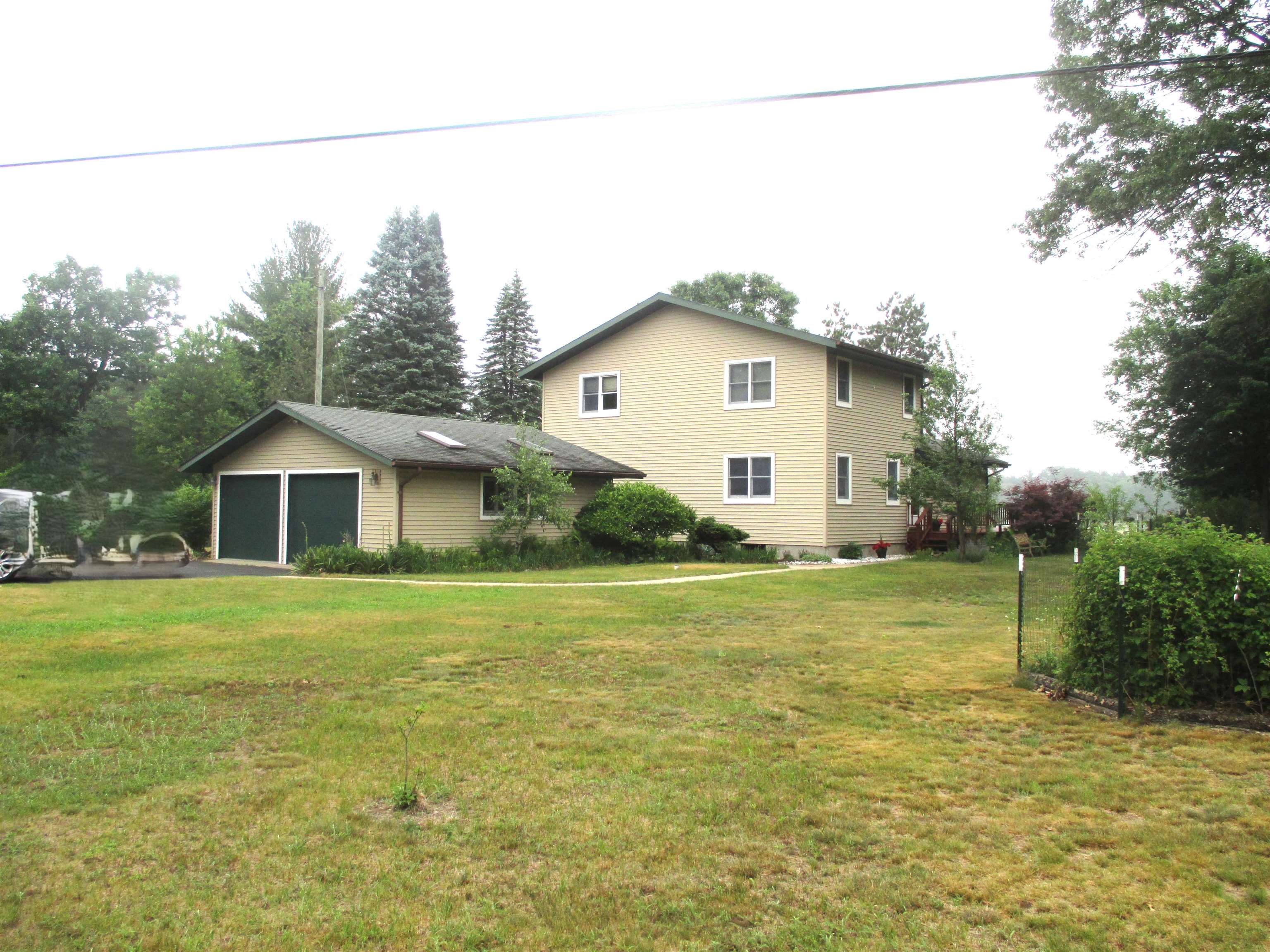 272 Carriage Road Montello, WI 53949 - Photo 2 of 23