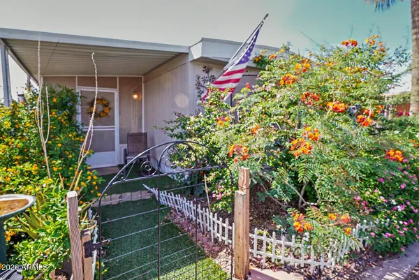 $40,000 | 2605 South Tomahawk Road, Unit 65, Apache Junction, AZ 85119