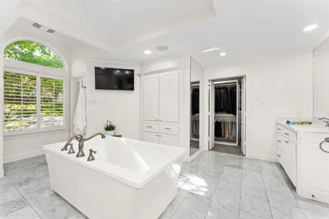 $1,675,000 | 4217 Hildring Drive East, Fort Worth, TX 76109