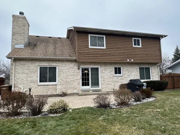 $3,800 | 1841 President Street, Glendale Heights, IL 60139