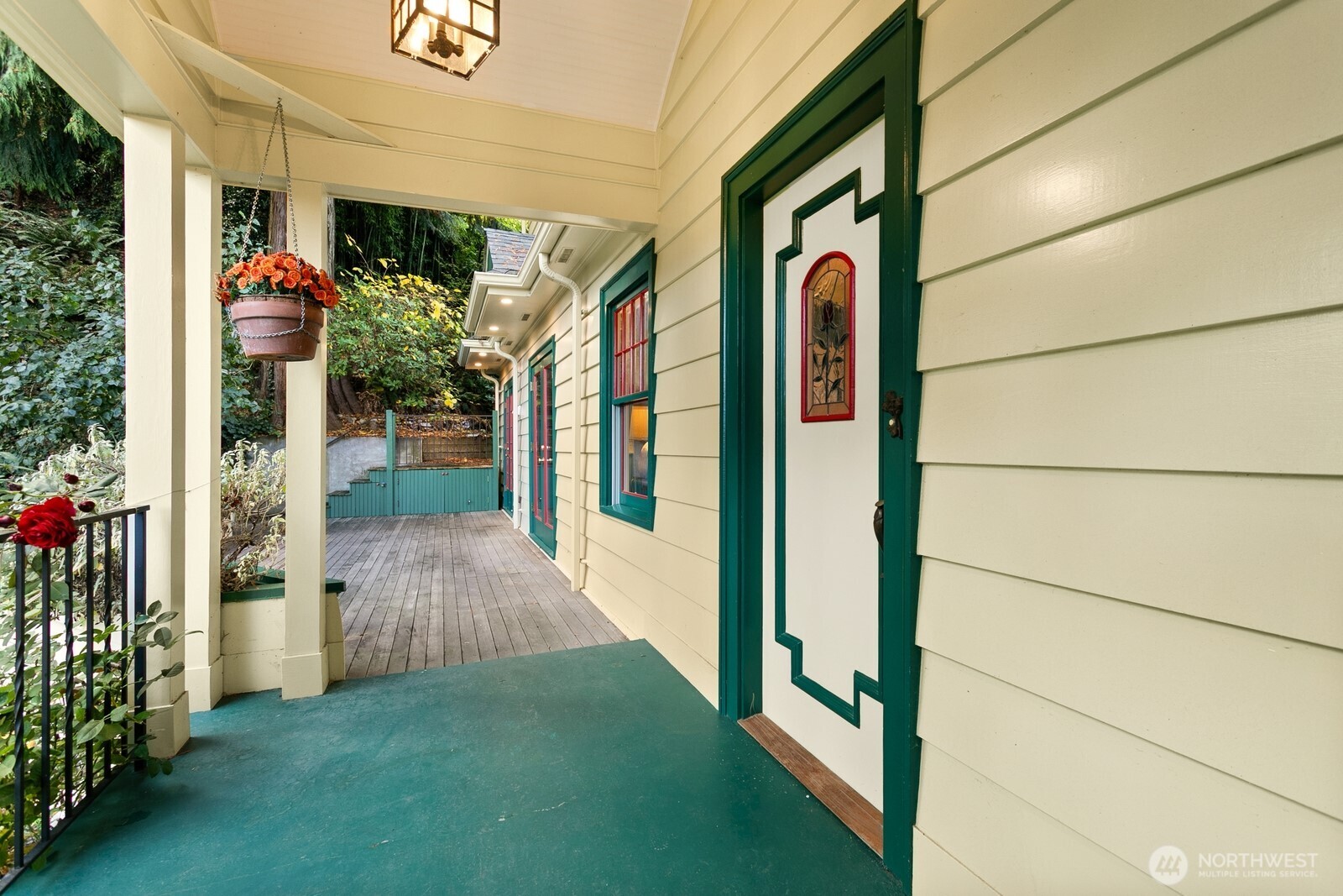 615 36th Avenue Seattle, WA 98122 - Photo 7 of 40 a view of porch with seating space