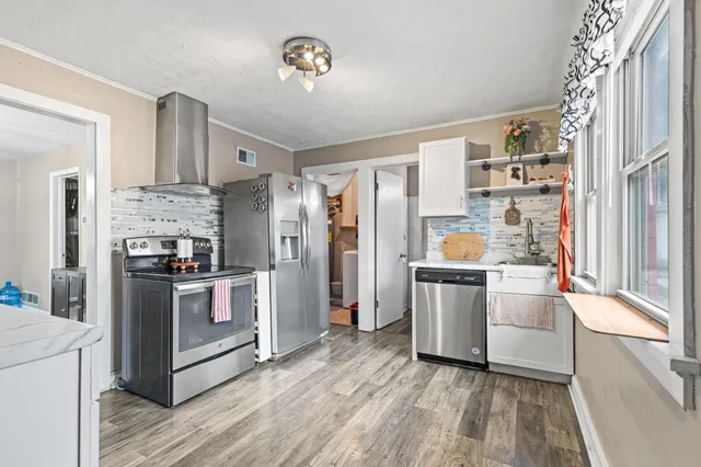 $219,900 | 2352 South 79th Street, West Allis, WI 53219