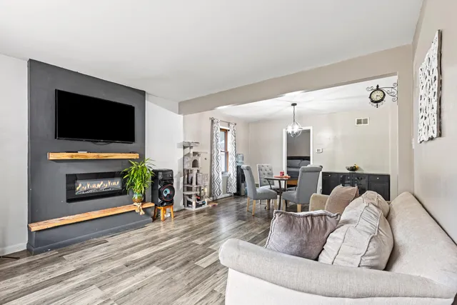 $219,900 | 2352 South 79th Street, West Allis, WI 53219