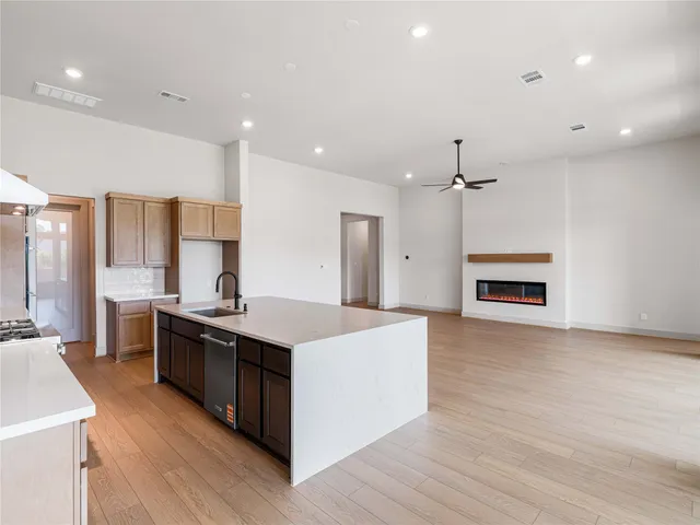 $672,000 | 1518 Sunrise Vw Lane, Missouri City, TX 77459