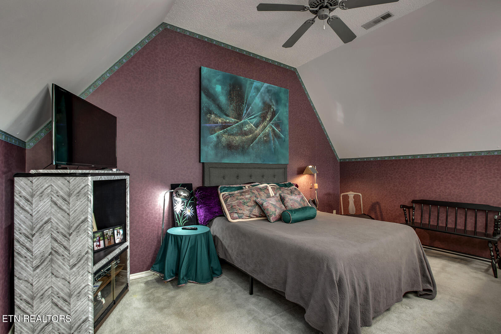 242 Chatuga Way Loudon, TN 37774 - Photo 33 of 60 33_242 Chatuga Way_MasterSleepingChamber