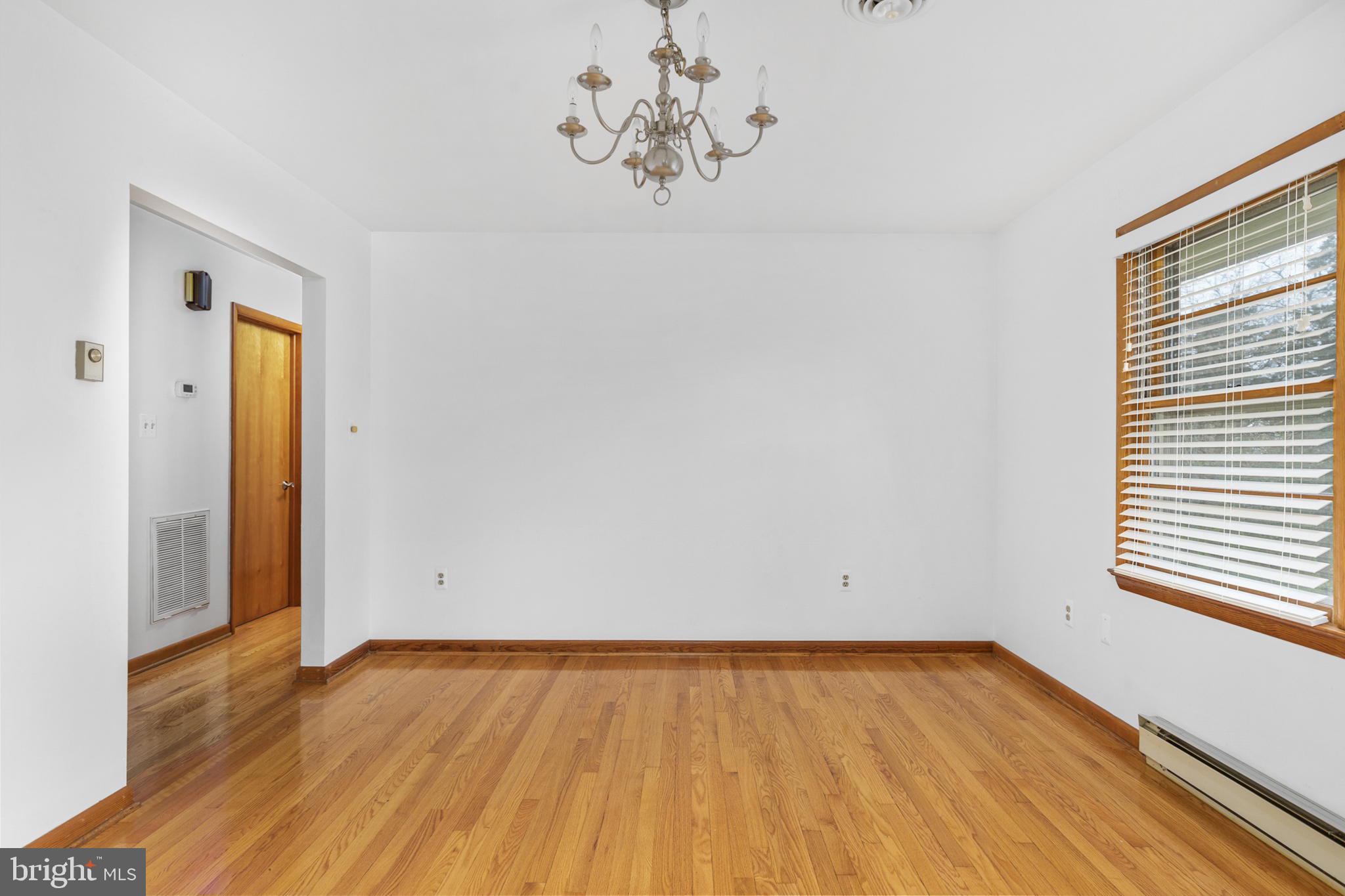 7298 Winchester Road Front Royal, VA 22630 - Photo 6 of 38 Gallery Image 6