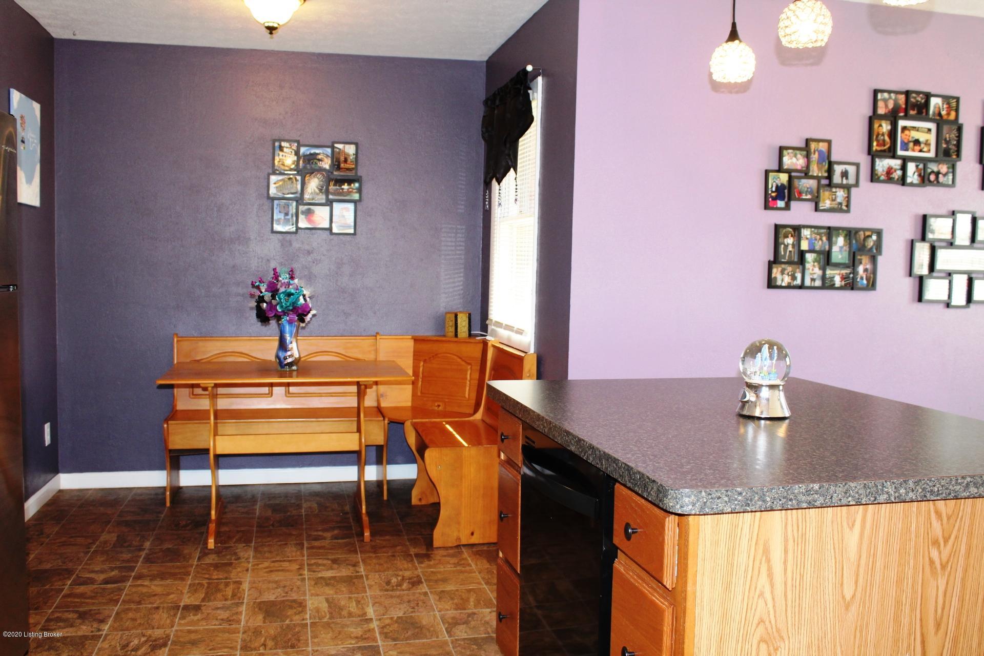 6706 Barbrook Road Louisville, KY 40258 - Photo 23 of 41 IMG_2040