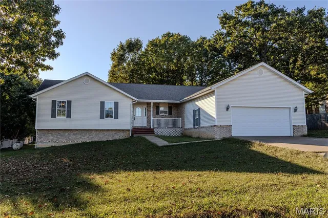 $279,999 | 20715 Hiltner Lane, St. Robert, MO 65584