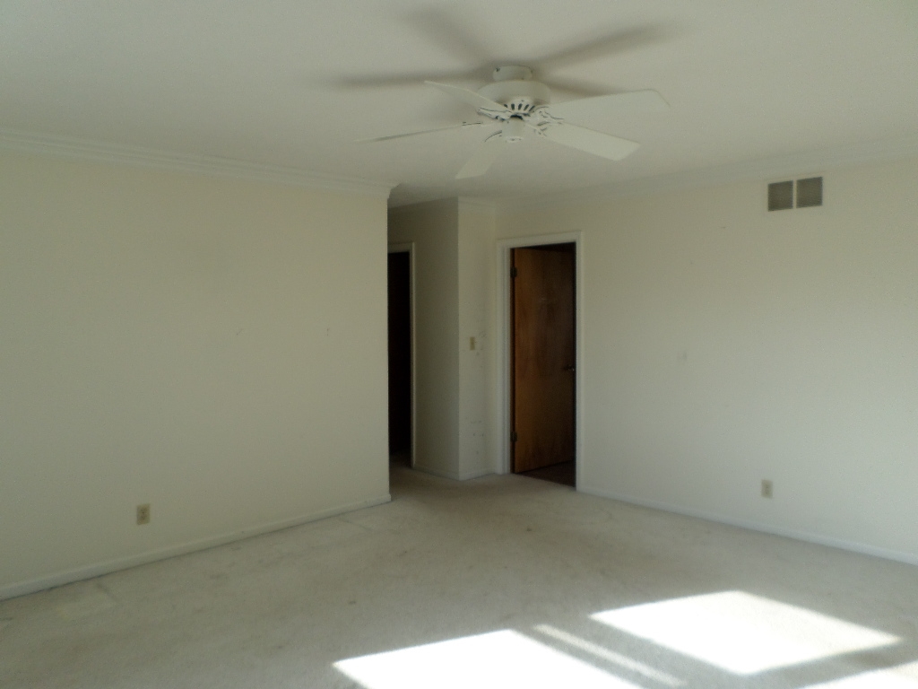 17361 Darden Road South Bend, IN 46635 - Photo 13 of 36 Gallery Image 13