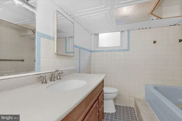 $594,900 | 1113 Holton Lane, Takoma Park, MD 20912