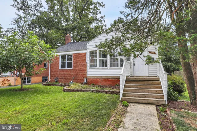 $594,900 | 1113 Holton Lane, Takoma Park, MD 20912