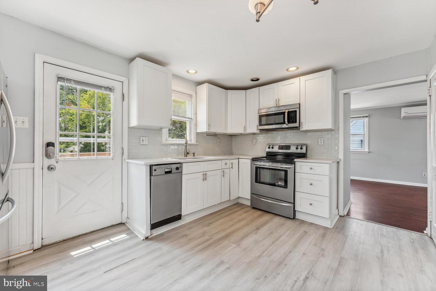 65 Baylor Road Hamilton, NJ 08610 - Photo 7 of 20 Gallery Image 7