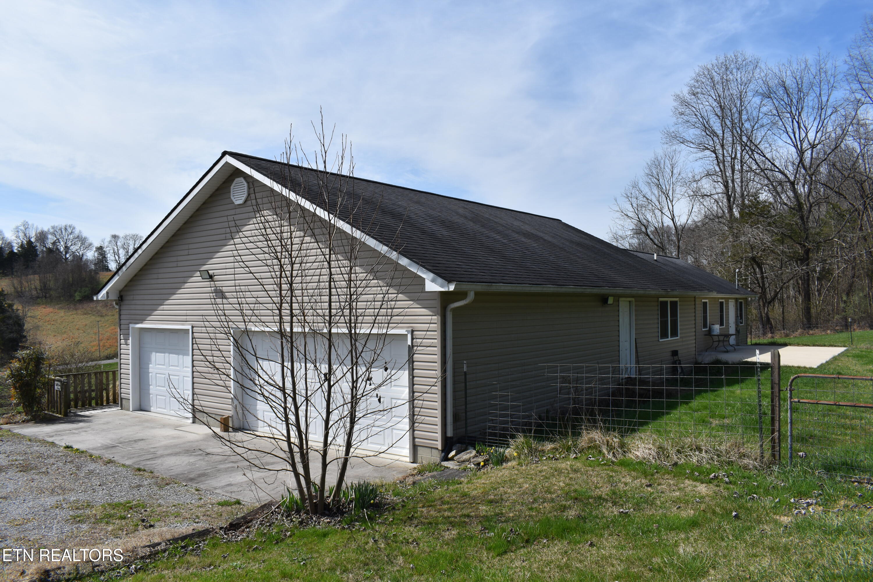 1847 Mount Zion Road Tazewell, TN 37879 - Photo 9 of 60 DSC_0066