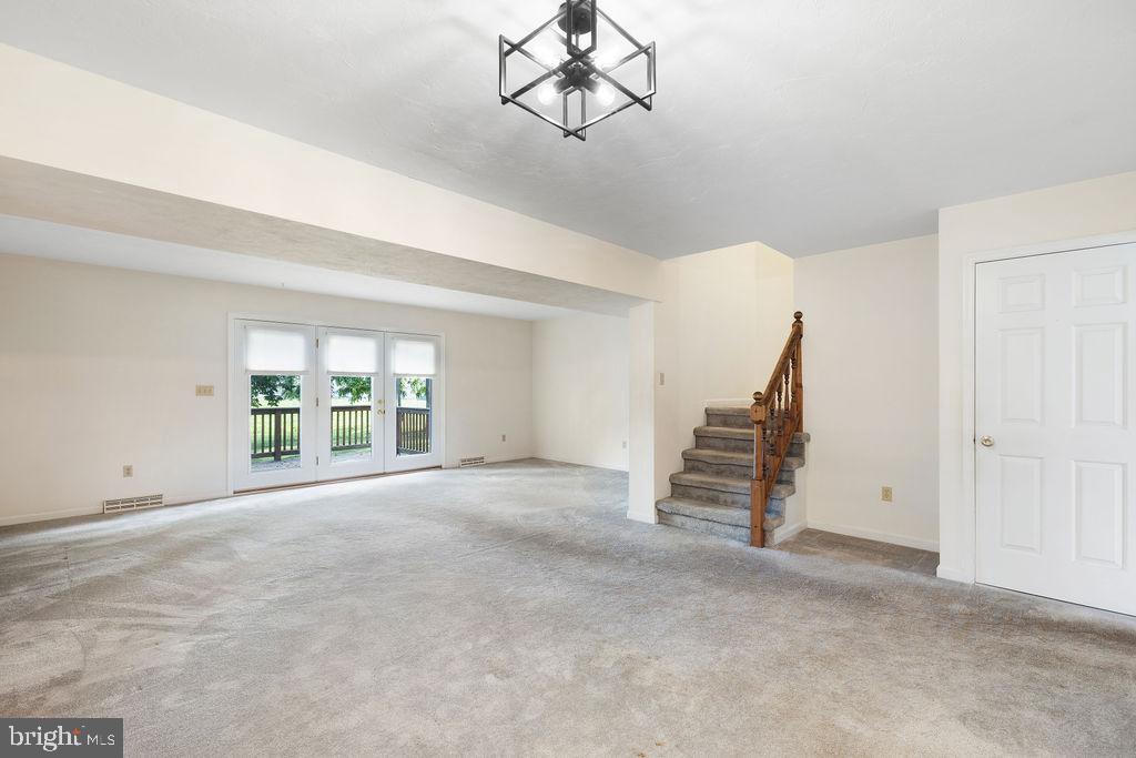 74 Sycamore Lane Hanover, PA 17331 - Photo 16 of 41 Gallery Image 16