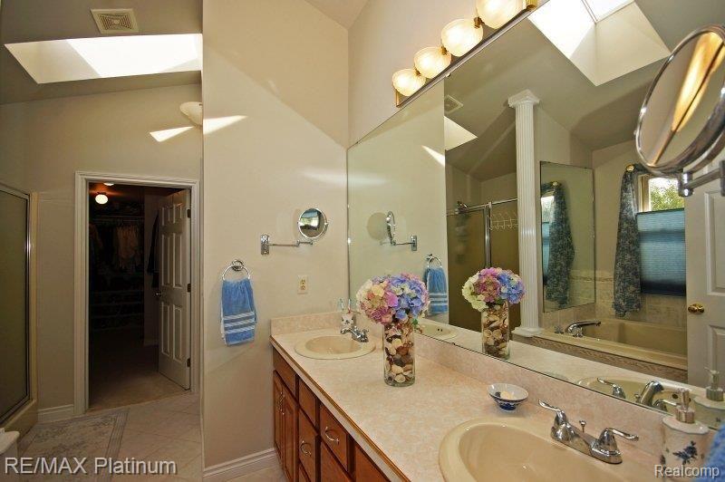 8619 Webster Hills Road Dexter, MI 48130 - Photo 15 of 25 Master Bath
