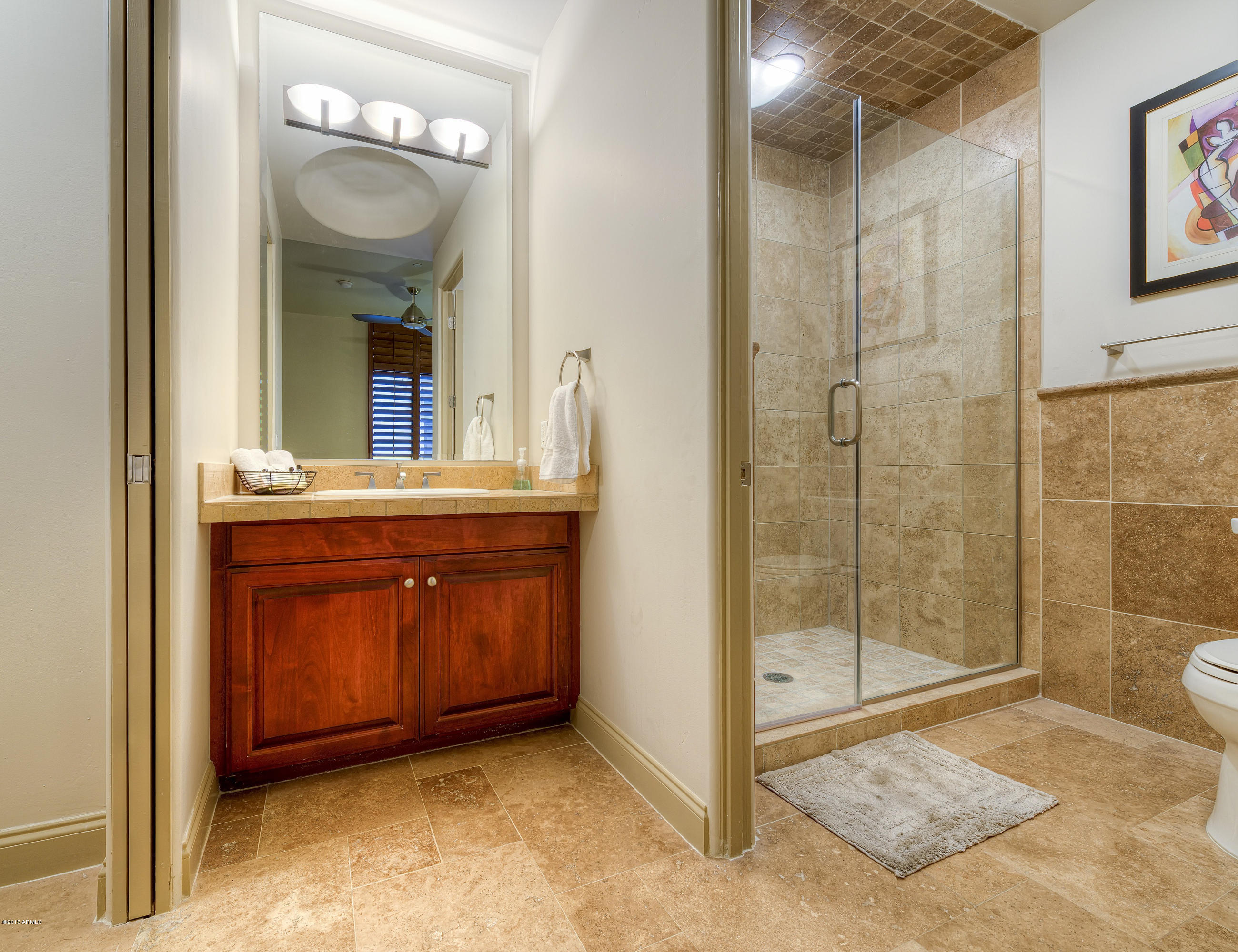 8 Biltmore Estate, Unit 213 Phoenix, AZ 85016 - Photo 16 of 25 019_Second Bedroom Ensuite Bath