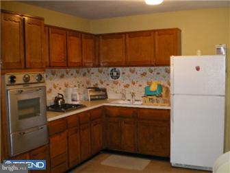 17 Bittersweet Road Ewing, NJ 08638 - Photo 5 of 9 Kitchen