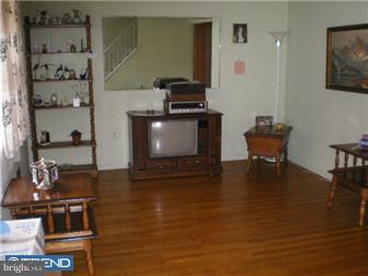 17 Bittersweet Road Ewing, NJ 08638 - Photo 6 of 9 Living Room