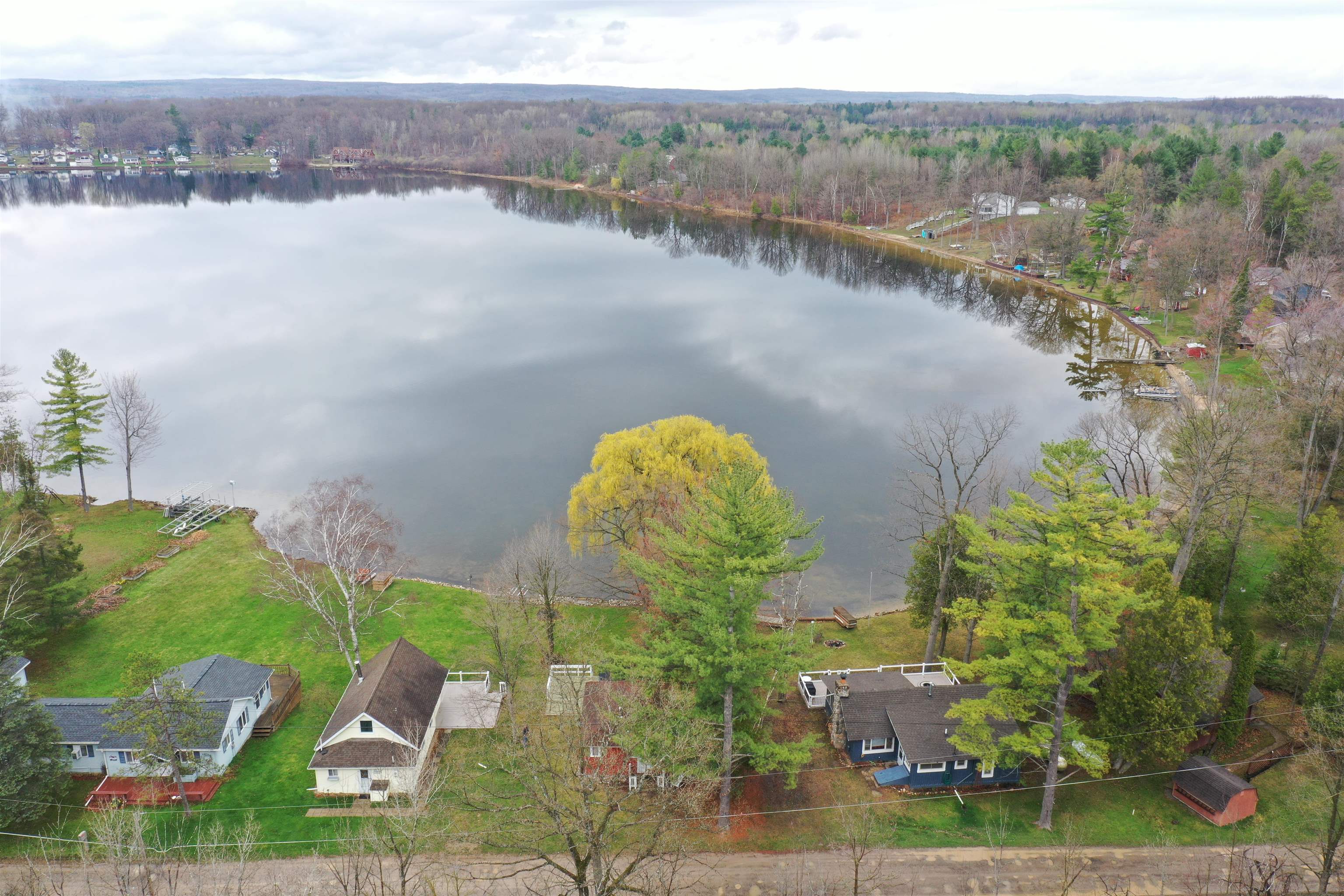 3939 South Martin Road Lupton, MI 48635 - Photo 4 of 25 1910182-3.JPG