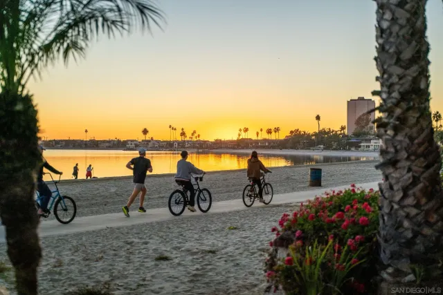 $3,220,000 | 1177 Pacific Beach Drive, Unit A, San Diego, CA 92109