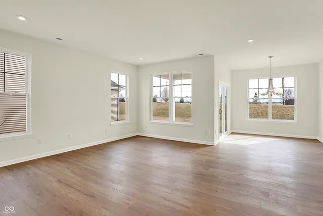 $278,100 | 1603 Clover Xing Drive, Greenfield, IN 46140