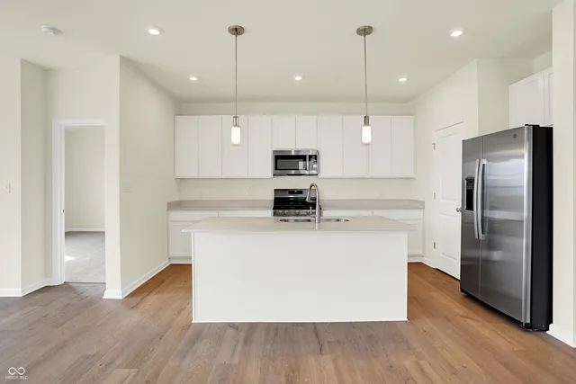 $278,100 | 1603 Clover Xing Drive, Greenfield, IN 46140