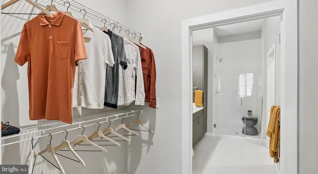 $2,815 | 4851 Ellin Road, Unit 425, Hyattsville, MD 20784