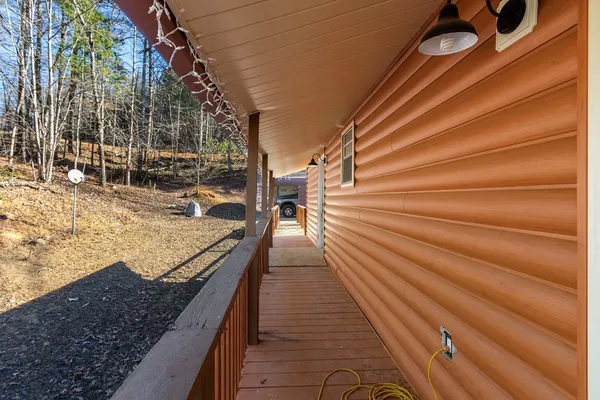 a view of a pathway of a house