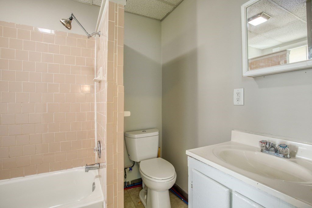 50 Dawes Street Springfield, MA 01109 - Photo 13 of 20 Gallery Image 13
