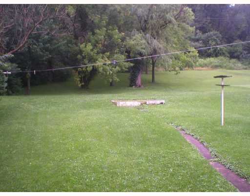 122 Redrow Road Smithton, PA 15479 - Photo 2 of 6 Yard/Garden.