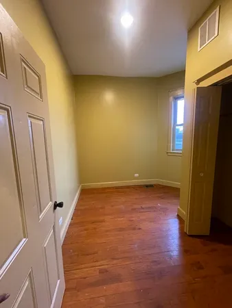 $1,700 | 3341 West Walnut Street, Unit 1, Chicago, IL 60624