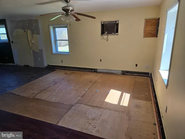 $286,000 | 4222 R Upper Beckleysville Road, Hampstead, MD 21074