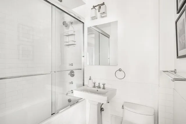 $949,000 | 52 East 78th Street, Unit 4CD | Upper East Side
