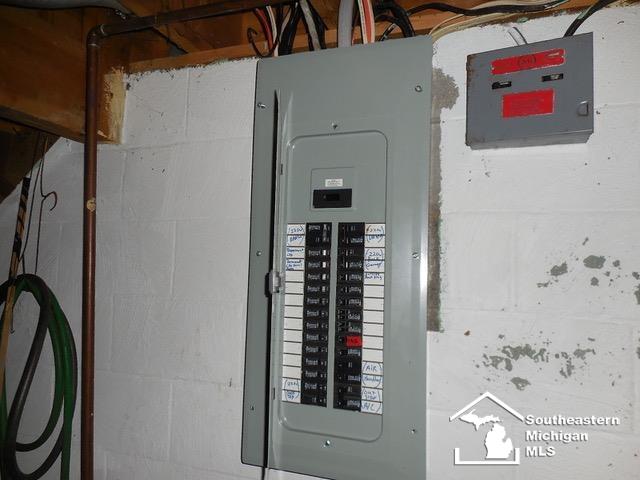 5773 Newport S Road Newport, MI 48166 - Photo 18 of 24 50057937-17.JPG