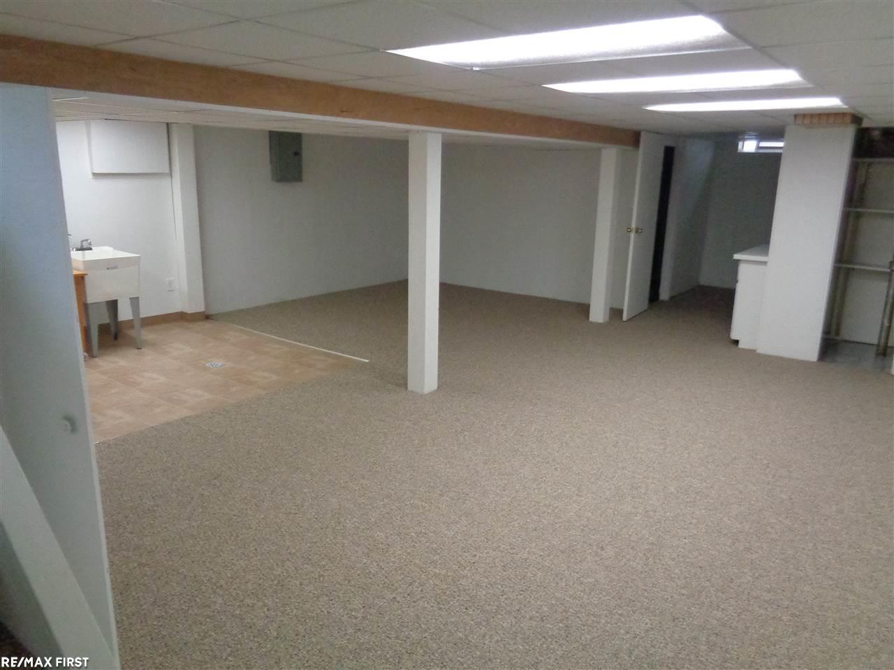 11840 Engleman Road Warren, MI 48089 - Photo 17 of 25