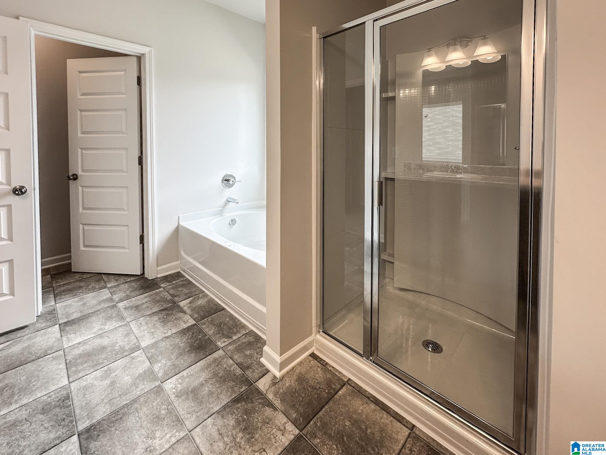 1012 Pinnacle Parkway Leeds, AL 35094 - Photo 31 of 35