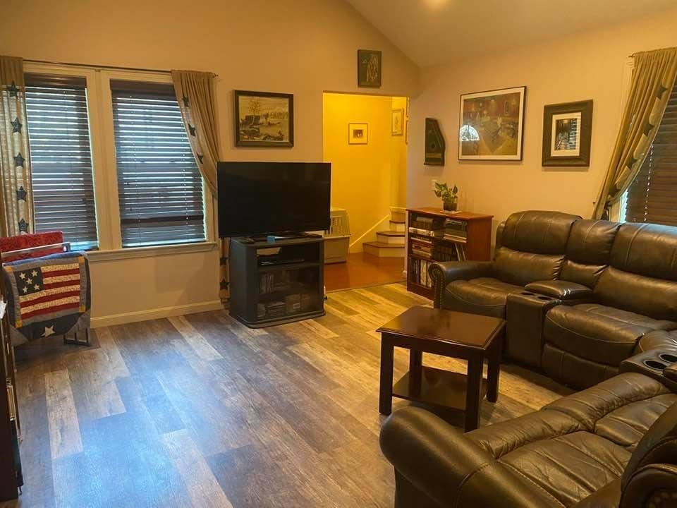 9 High Street Rochester, NH 03867 - Photo 12 of 32