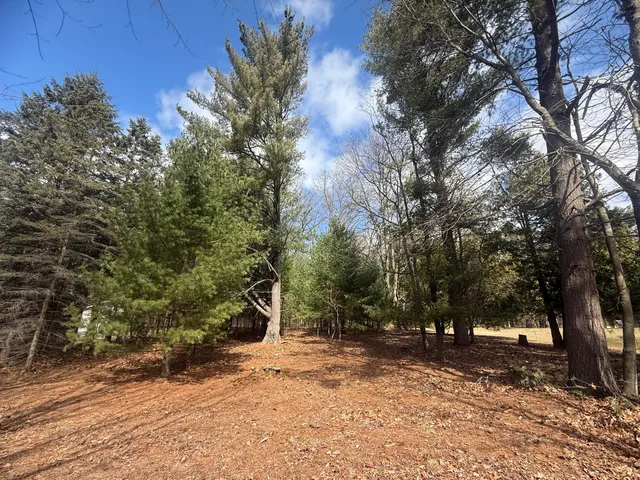 $185,000 | 1112 2nd Street, Pentwater, MI 49449