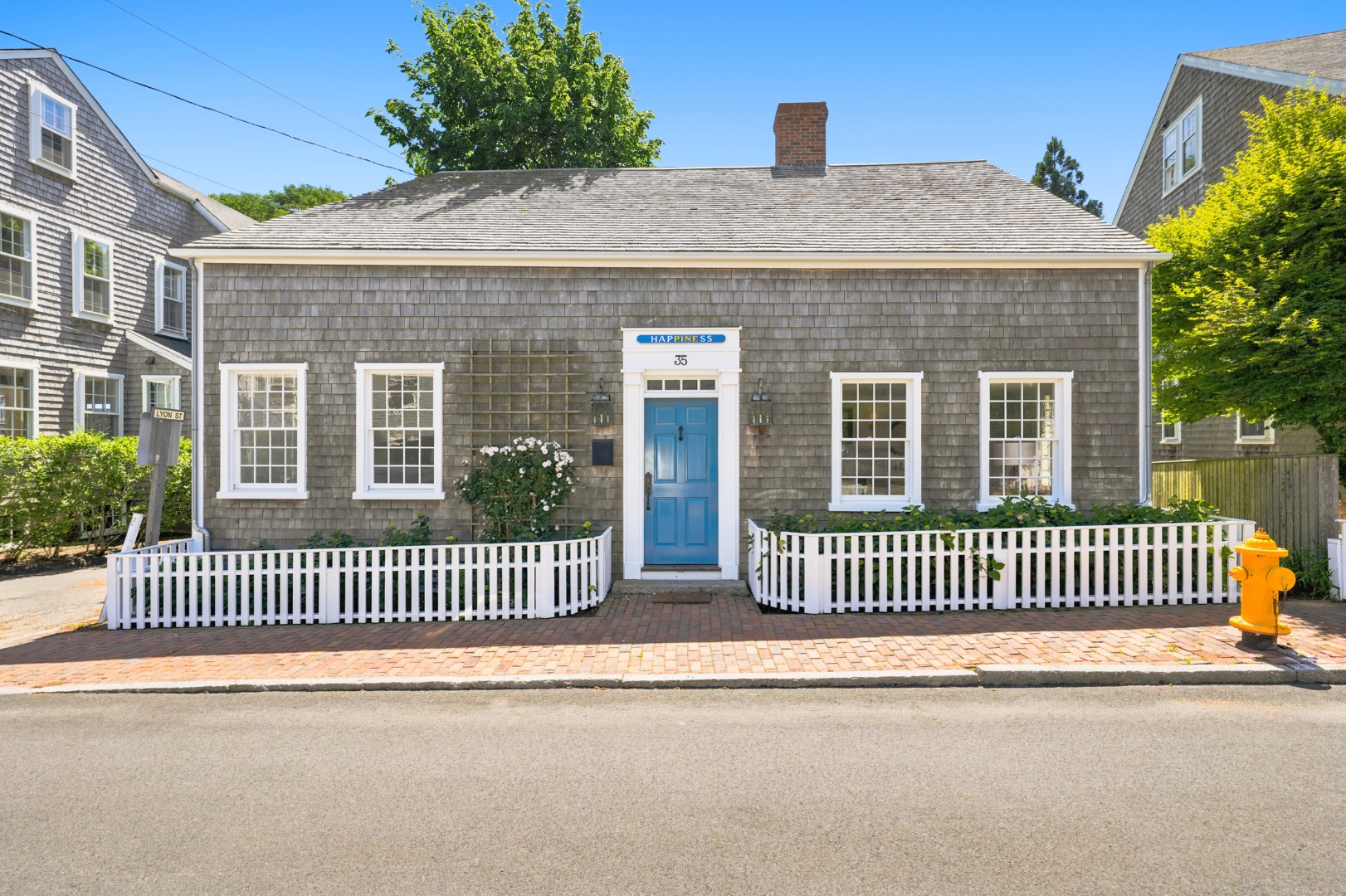 35 Pine Street Nantucket, MA 02554 - Photo 2 of 26