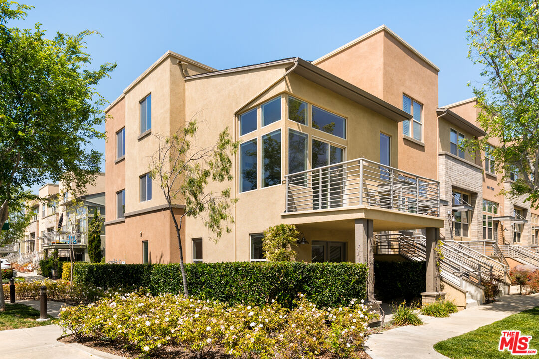 5449 Strand, Unit 101 Hawthorne, CA 90250 - Photo 1 of 12