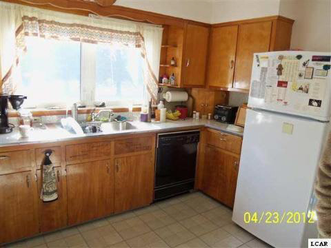 16240 Sheridan Road Clinton, MI 49236 - Photo 7 of 11 20092878-6.JPG