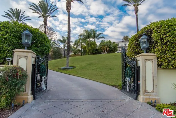 $5,950,000 | 3855 Brunston Court, Westlake Village, CA 91362