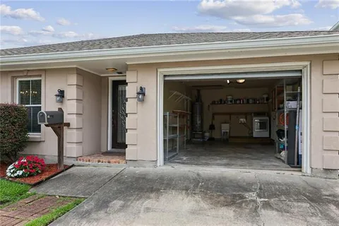 $429,000 | 1452 Aris Avenue, Metairie, LA 70005