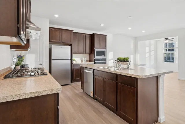 $3,200 | 24507 West Kroll Drive, Plainfield, IL 60585