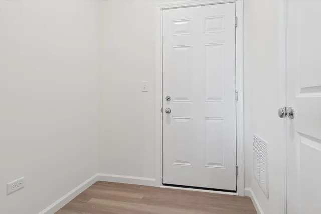 $3,200 | 24507 West Kroll Drive, Plainfield, IL 60585